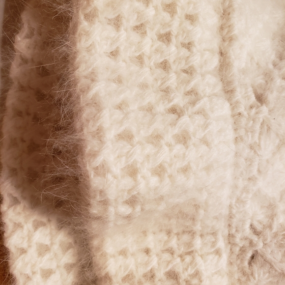 Ladies soft white hat - Picture 13 of 14